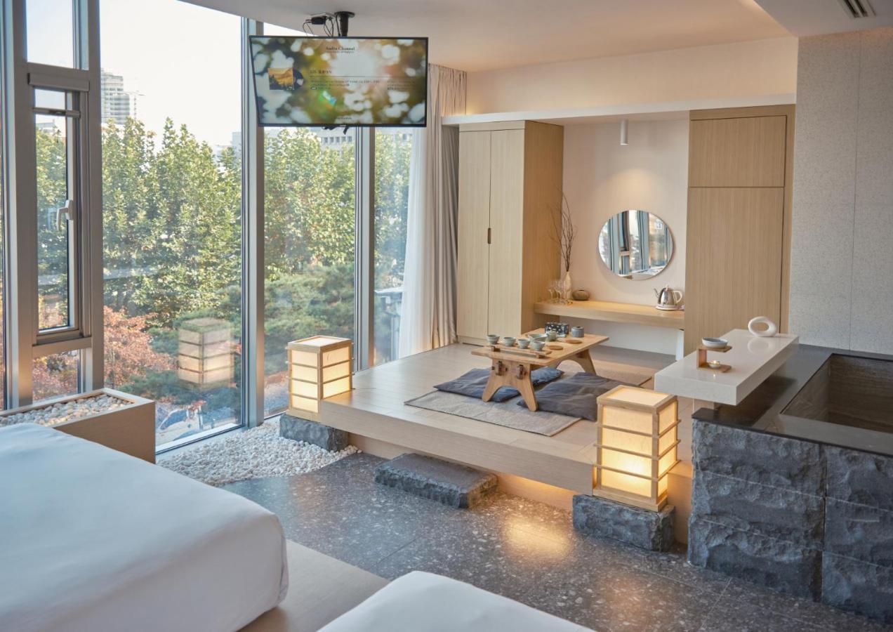 Uh Suite The Seoul Ngoại thất bức ảnh