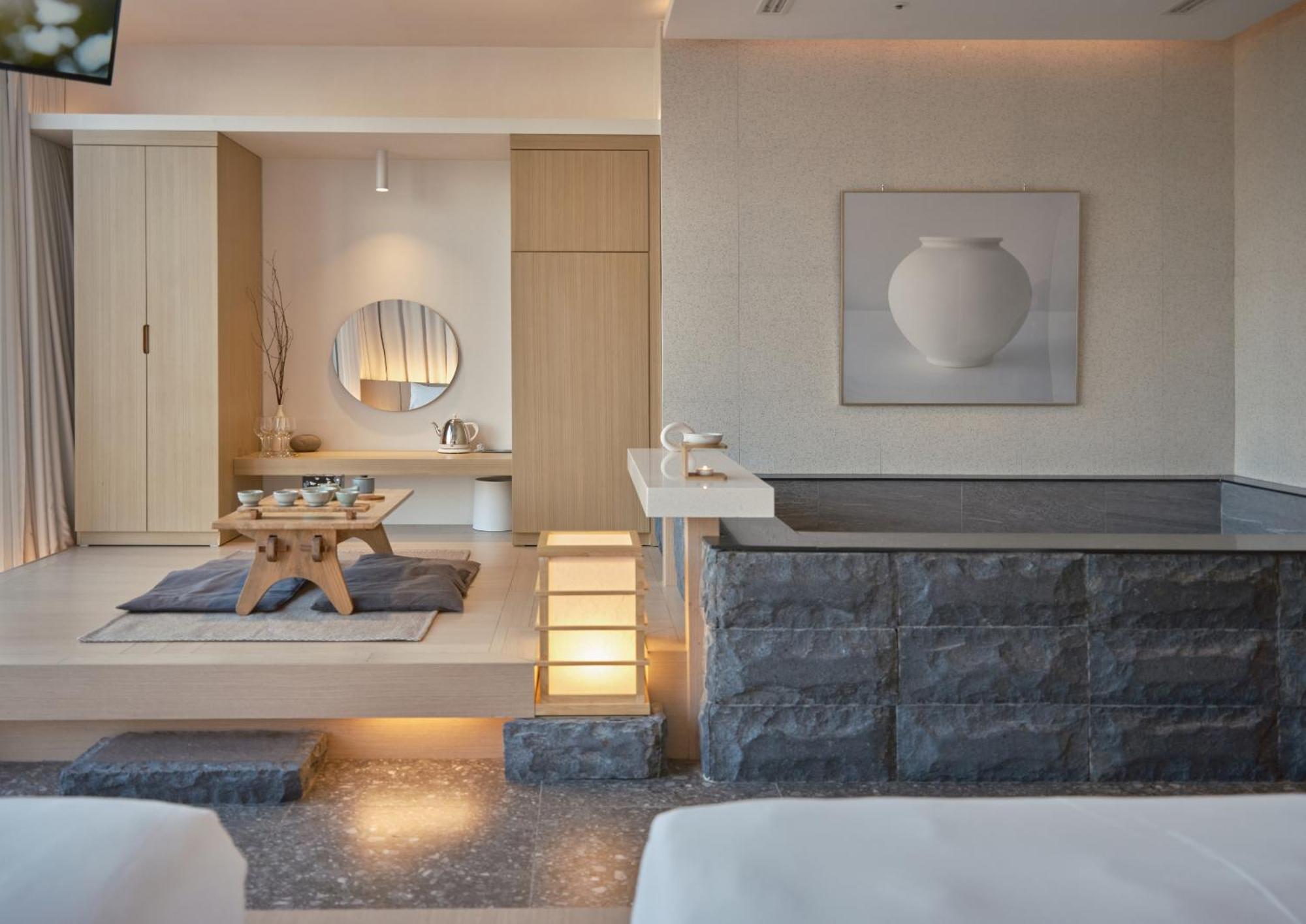 Uh Suite The Seoul Ngoại thất bức ảnh